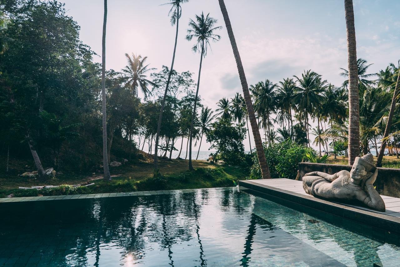 Le Motu Hotel Taling Ngam  Bagian luar foto